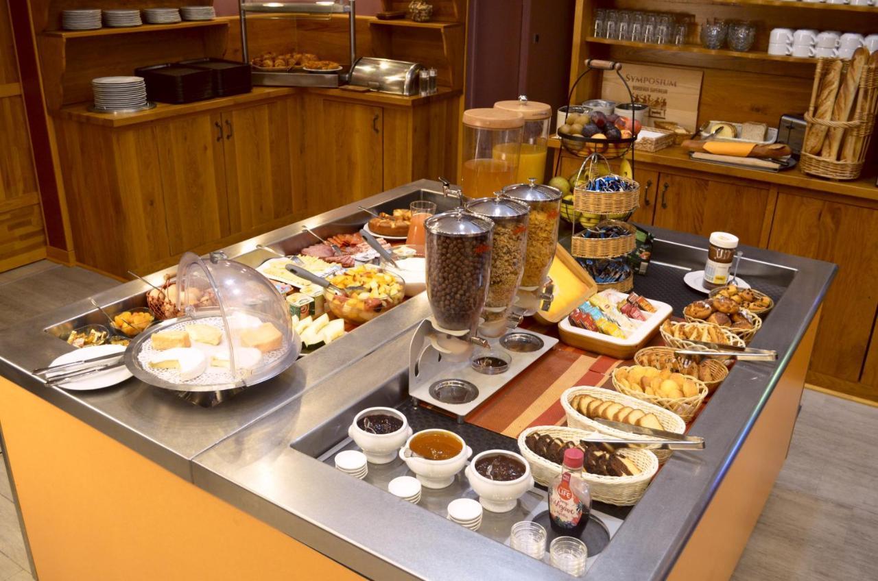 Fh Confort Hotel Orleans Co'Met Eksteriør billede